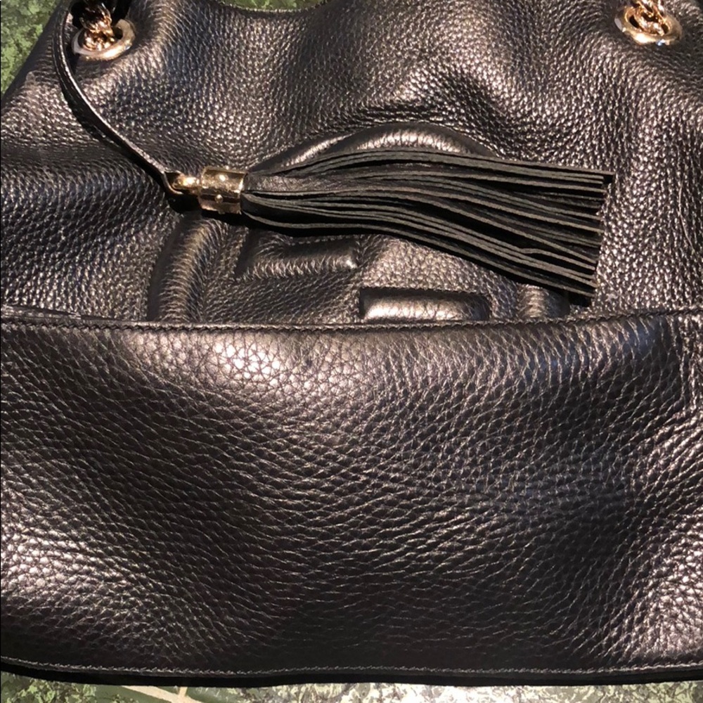 ***SOLD****** Authentic Gucci Medium Soho Bag - Picture 4 of 8